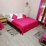 Smeralda Room's Homestay *